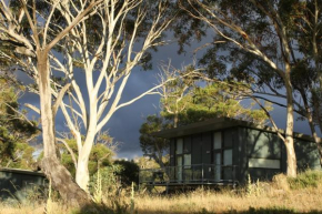 Ecocrackenback 13 'Sustainable, luxurious chalet close to the slopes.'